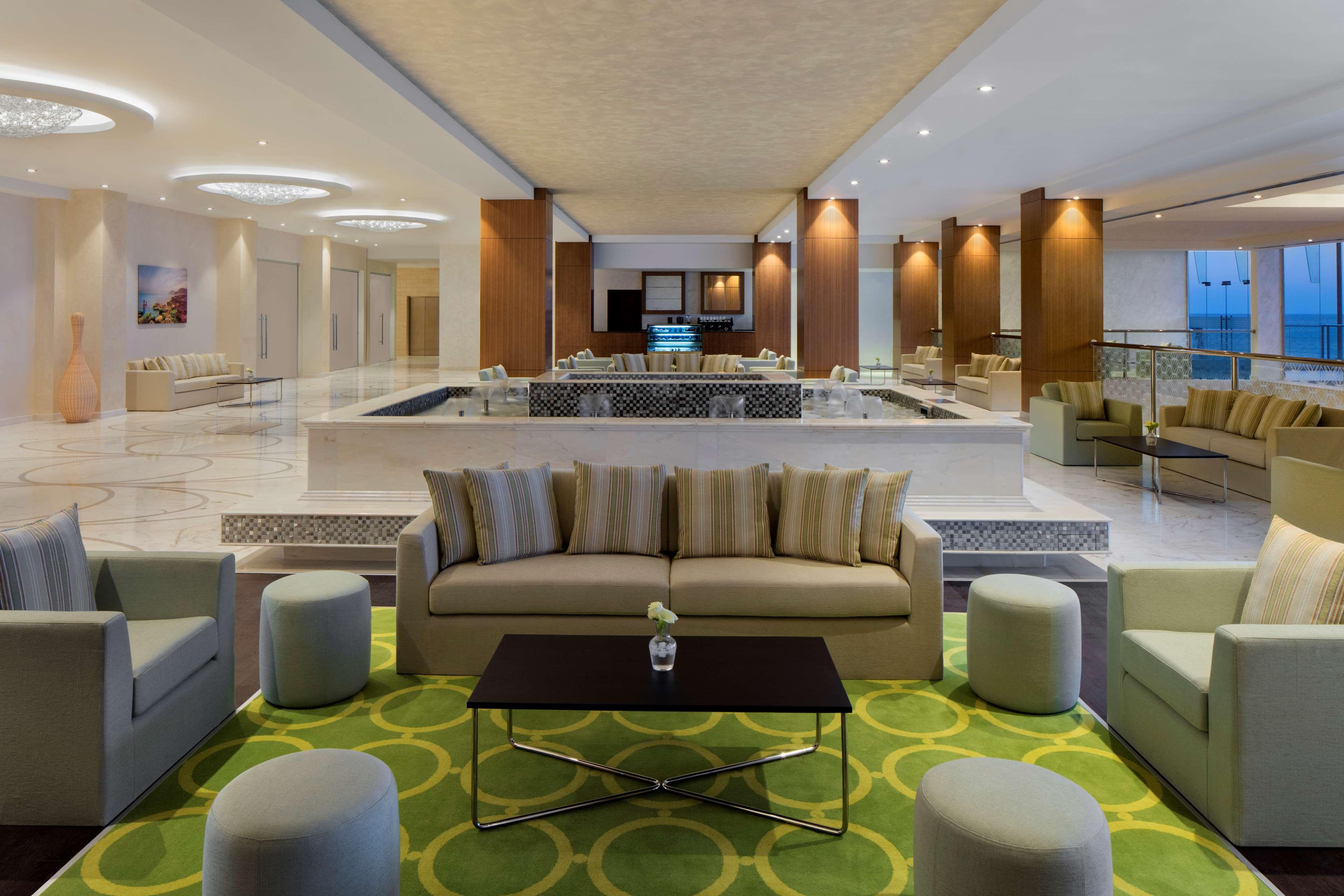 Radisson Blu Hotel & Resort, Sohar Exterior photo Lobby