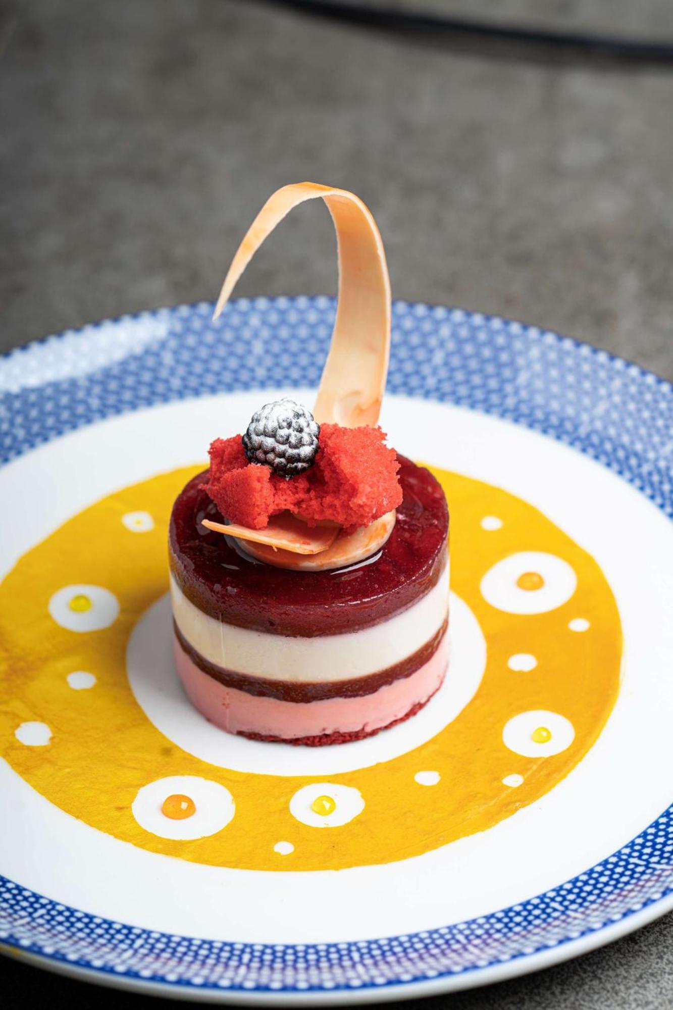 Radisson Blu Hotel & Resort, Sohar Exterior photo A dessert
