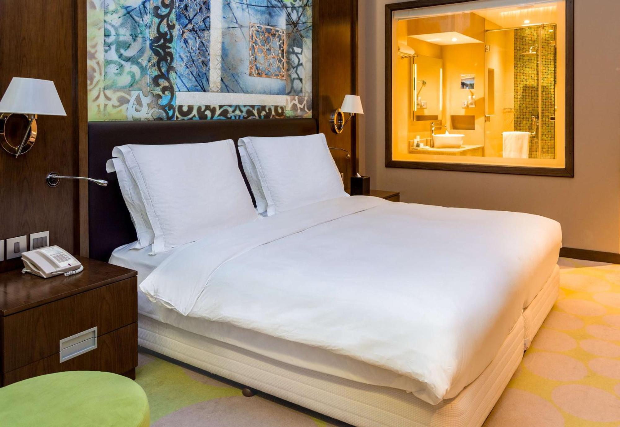 Radisson Blu Hotel & Resort, Sohar Exterior photo A bedroom at the hotel