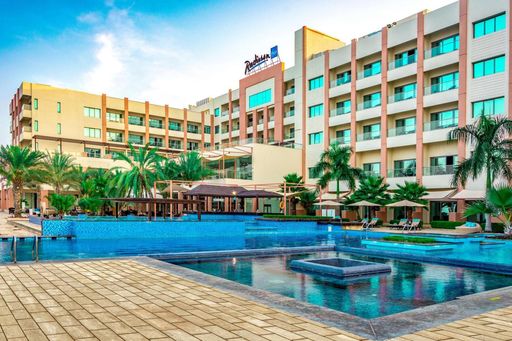 Radisson Blu Hotel & Resort, Sohar Exterior photo Radisson Blu Hotel, Addis Ababa