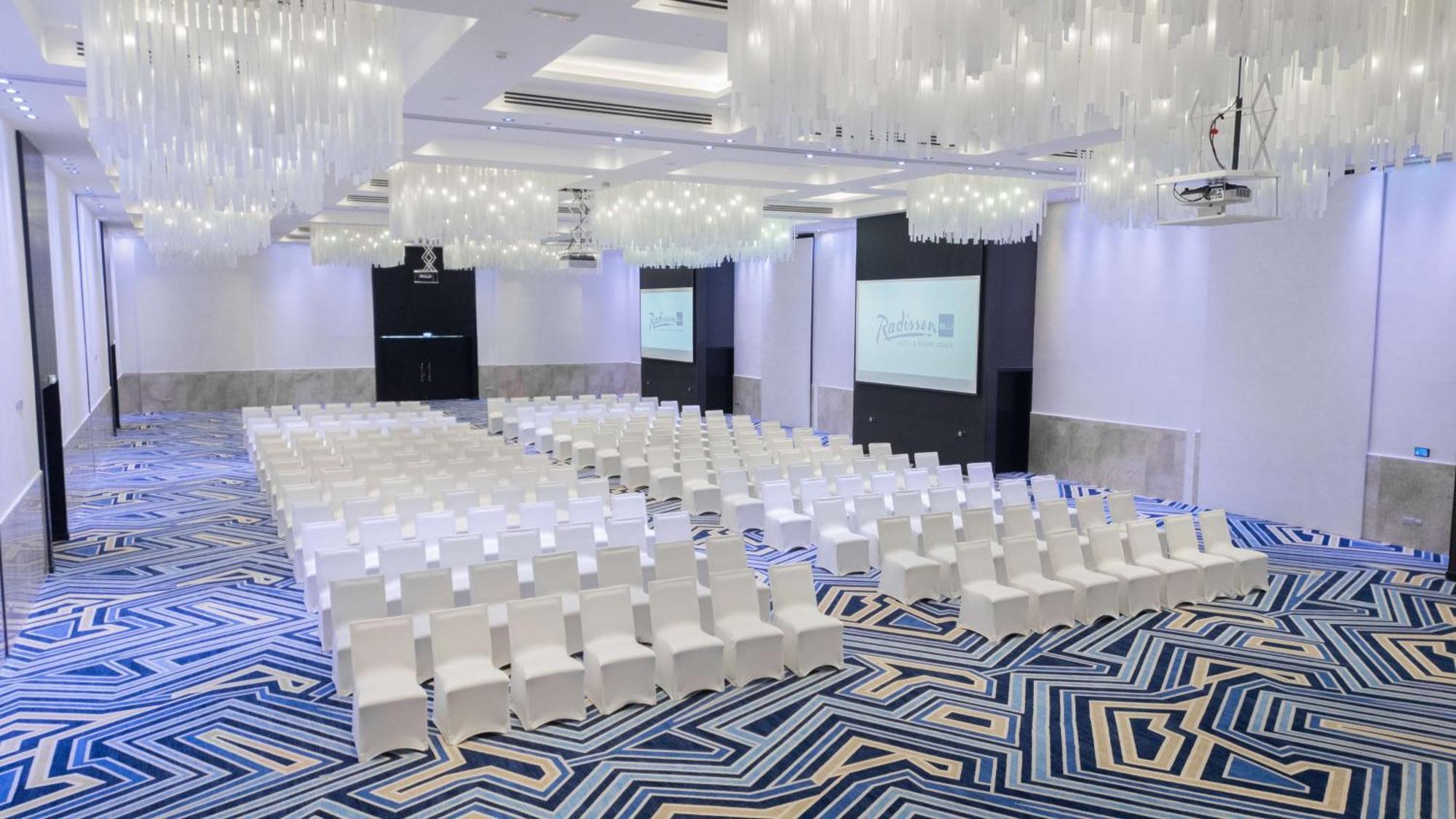 Radisson Blu Hotel & Resort, Sohar Exterior photo The ballroom